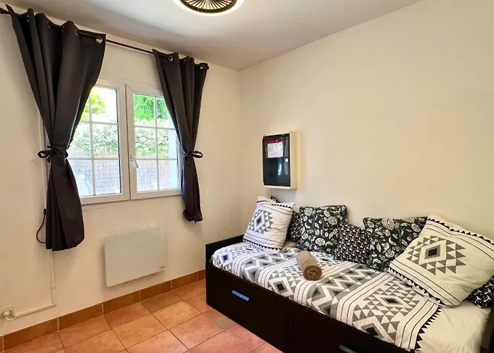 Les Terrasses De Giens Villa *